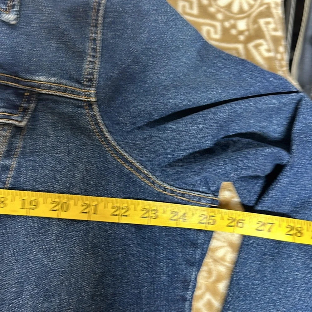 Old Navy Denim Button Up Long Sleeve Jacket Womens Size Medium 2X stretchy - Picture 7 of 9
